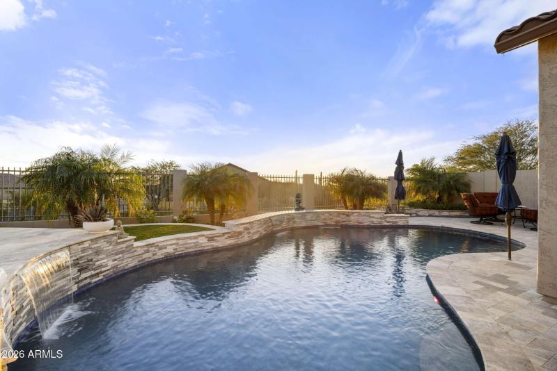 35-web-or-mls-9065-e-leonora-st