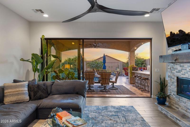 46-web-or-mls-9065-e-leonora-st