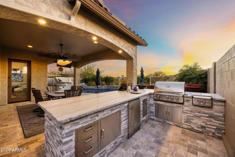 55-web-or-mls-9065-e-leonora-st