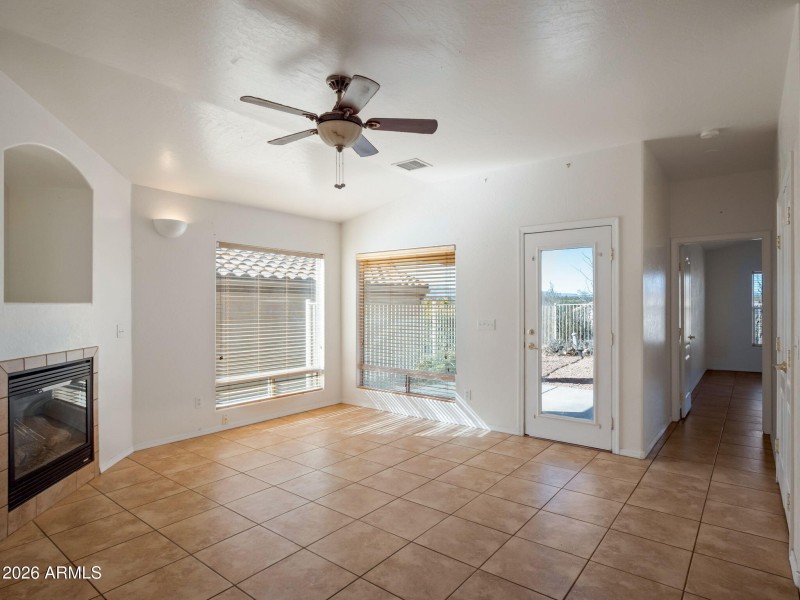 1-web-or-mls-QP-1014429