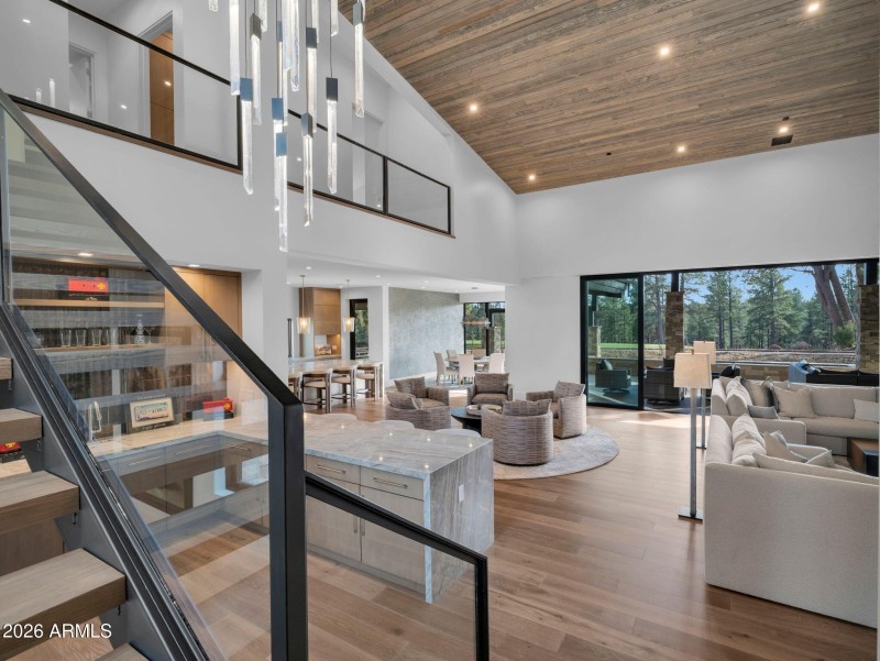 28-web-or-mls-TimberCreekImagery-28