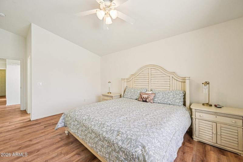 20-web-or-mls-N 107th Dr-S0402-020