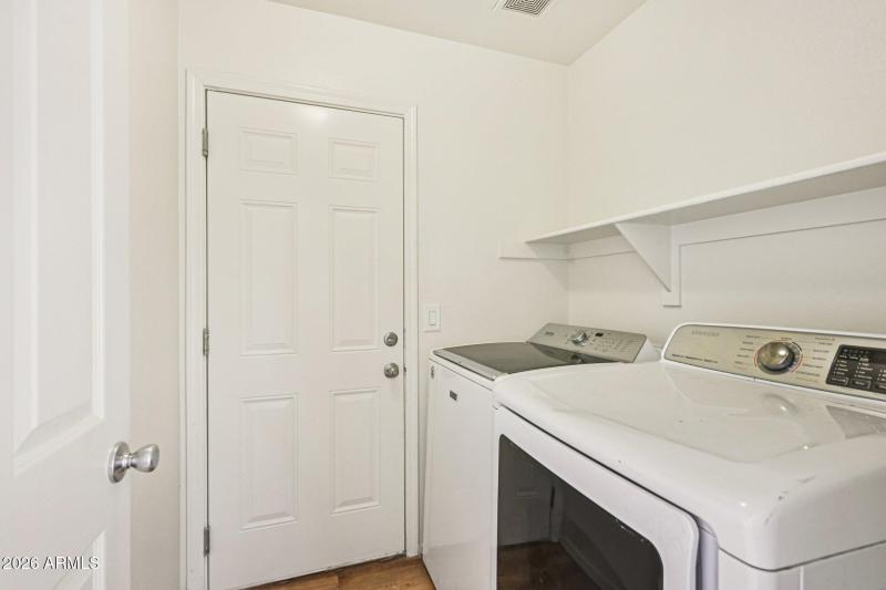 26-web-or-mls-N 107th Dr-S0402-026