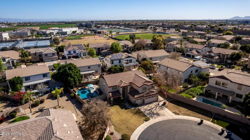 54 - Justine 1099 Drone