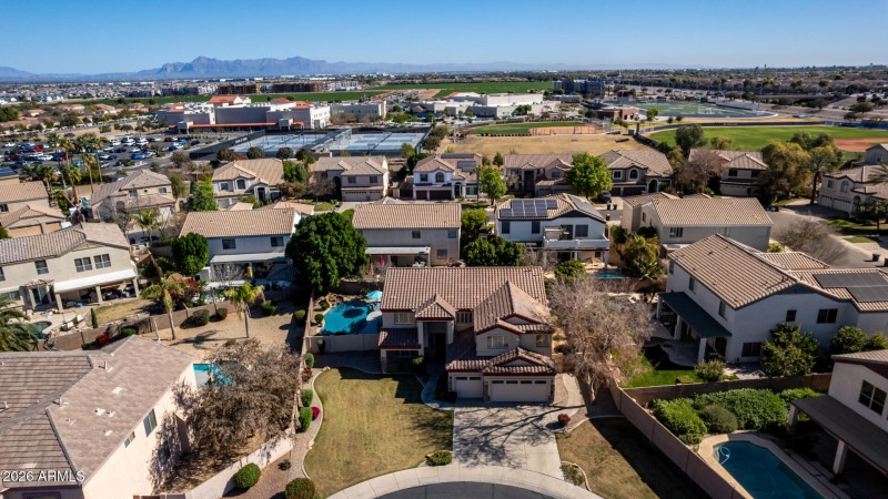 55 - Justine 1099 Drone