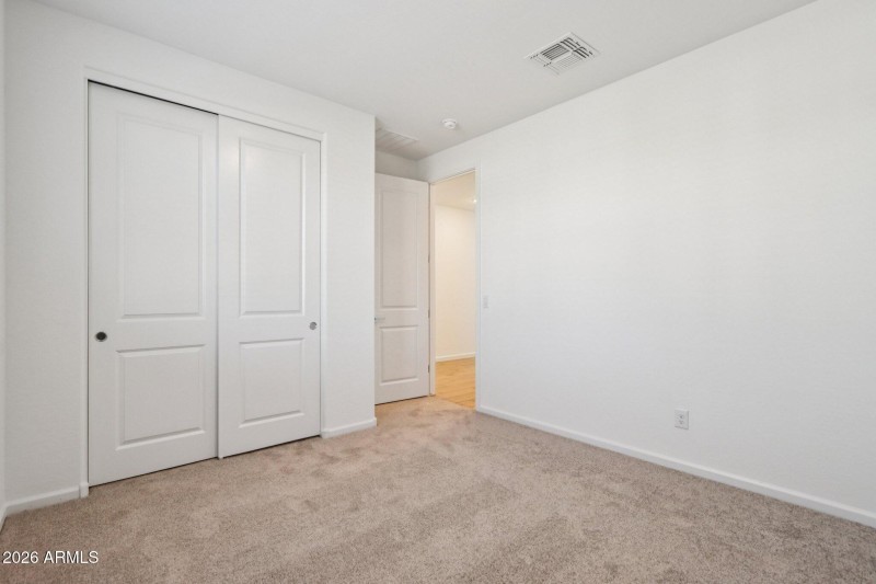 15-web-or-mls-W Camden Ave-S0402-015