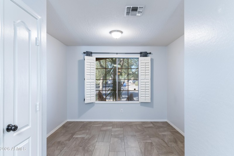 8_14809 n 139th ln-8