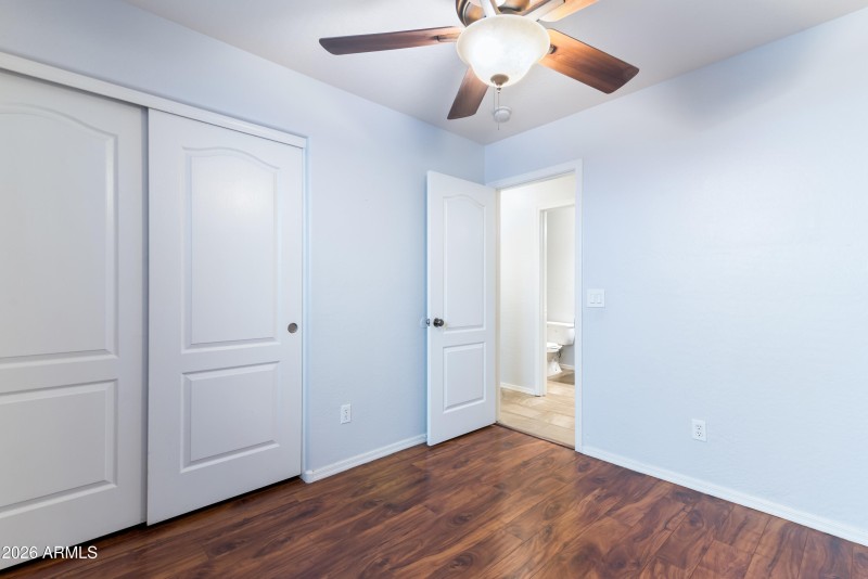 26_14809 n 139th ln-23