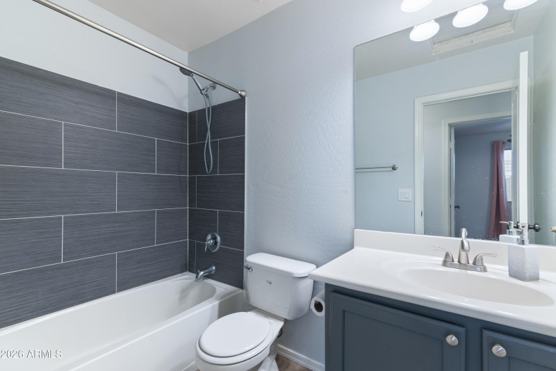 27_14809 n 139th ln-24