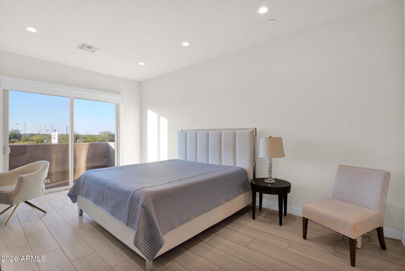 14-web-or-mls-P1471592