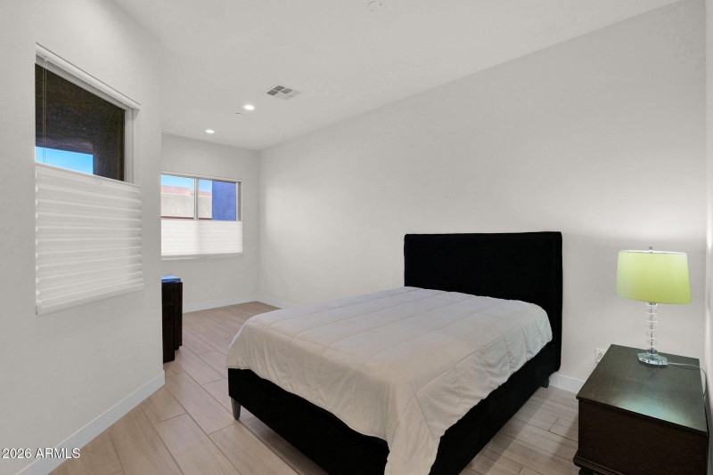 21-web-or-mls-P1471601