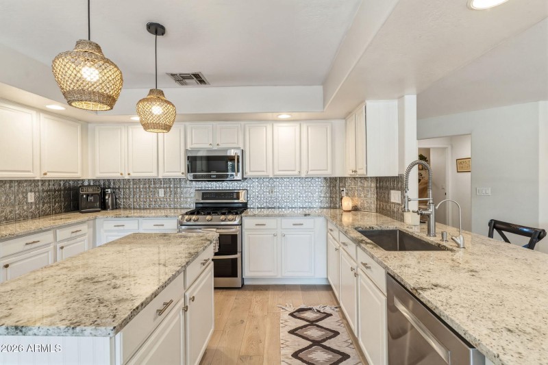 25-web-or-mls-DSC_5025