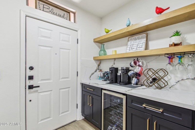 17-web-or-mls-N 76th St 2263-017