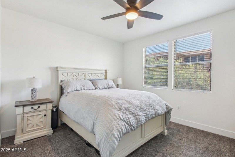 24-web-or-mls-N 76th St 2263-024