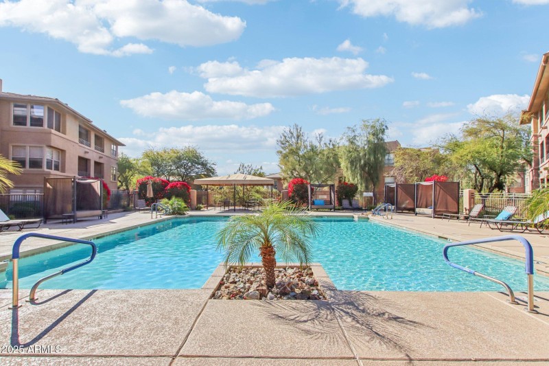 42-web-or-mls-N 76th St 2263-042