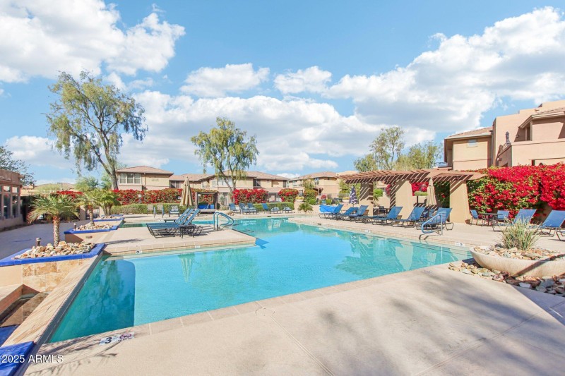 31-web-or-mls-N 76th St 2263-031