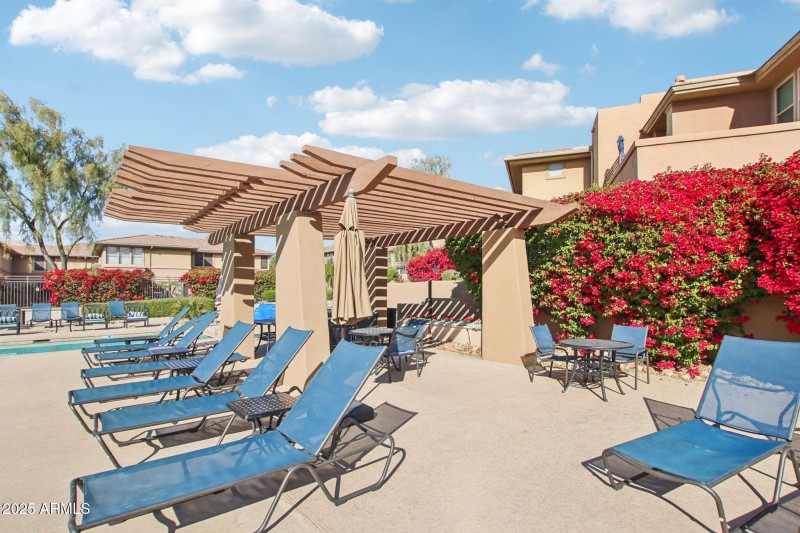 33-web-or-mls-N 76th St 2263-033