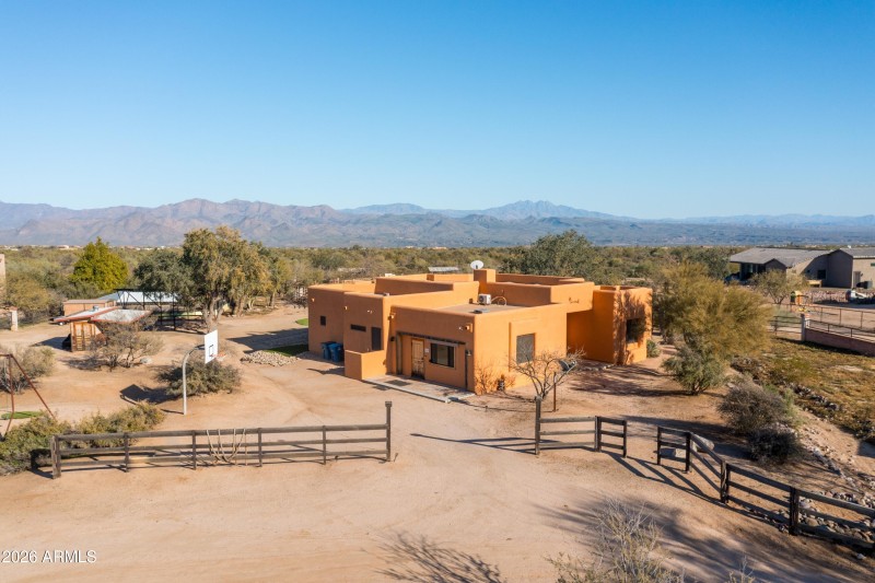 Charming Horse Property