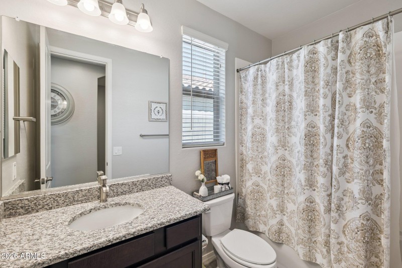 25-web-or-mls-2820-w-havasu-dr