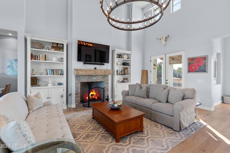 Great Room w/ Cozy Fireplace