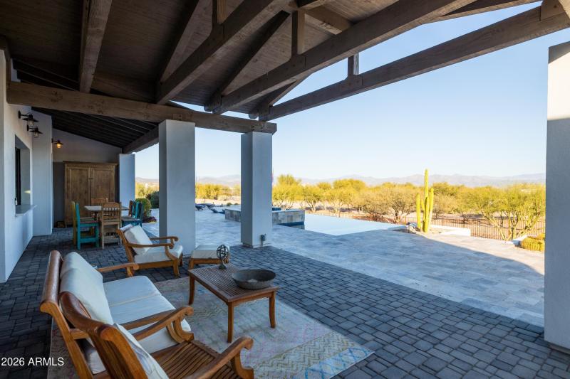 Spacious Covered Patio