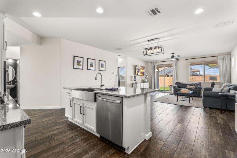 22556 N 100th Ave - 09