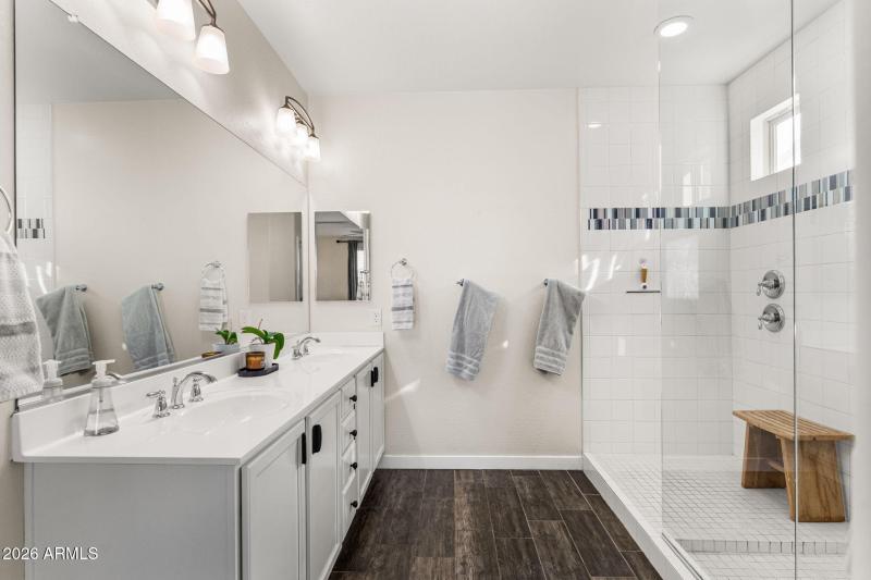 22556 N 100th Ave - 17