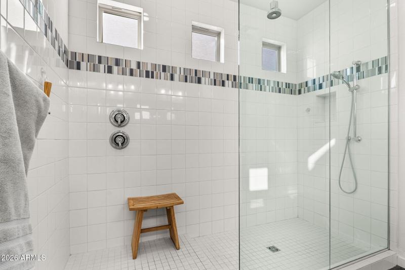 22556 N 100th Ave - 18