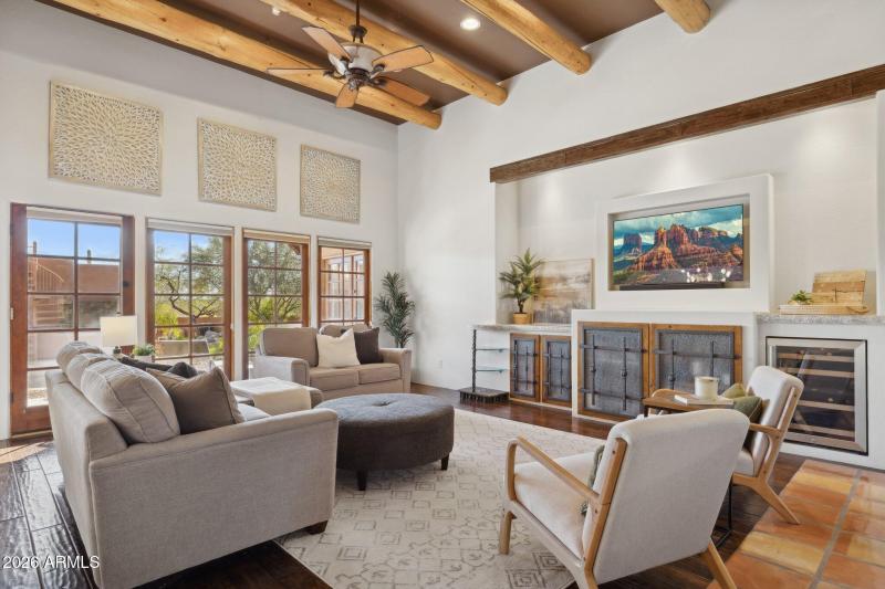 8-web-or-mls-25018-n-paso-trail