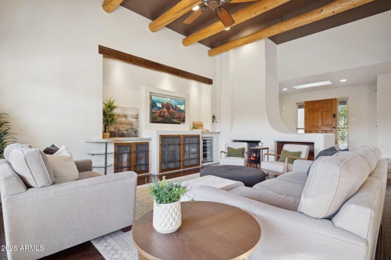 9-web-or-mls-25018-n-paso-trail