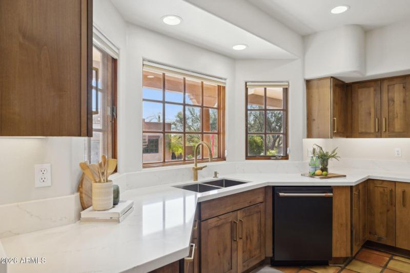 19-web-or-mls-25018-n-paso-trail