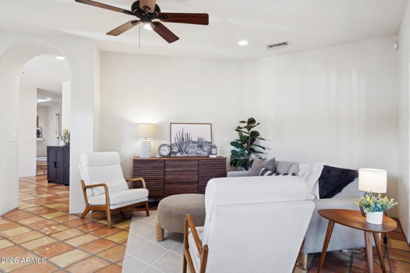 22-web-or-mls-25018-n-paso-trail