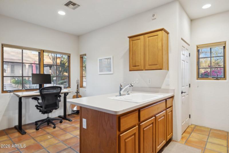 25-web-or-mls-25018-n-paso-trail