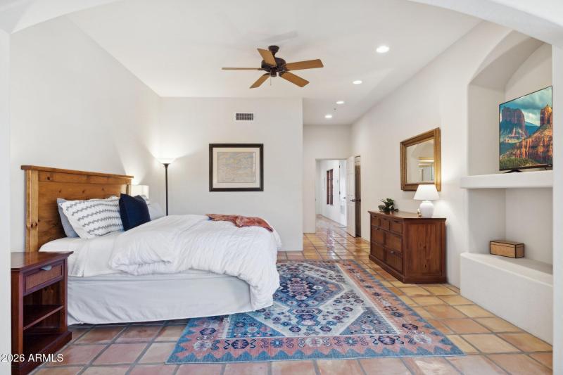 33-web-or-mls-25018-n-paso-trail