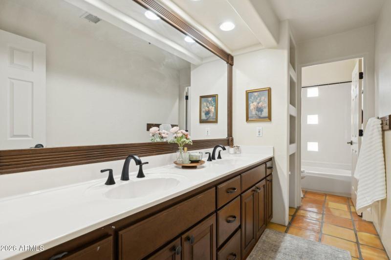 50-web-or-mls-25018-n-paso-trail