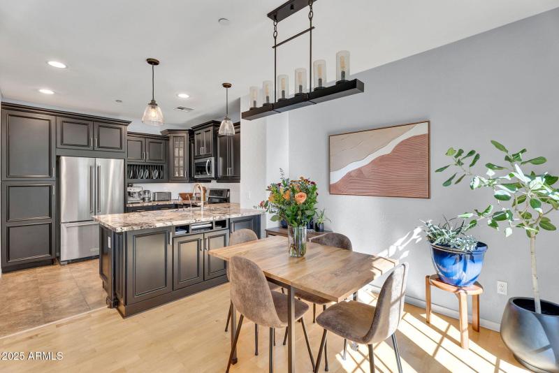 Open Dining & Kitchen View