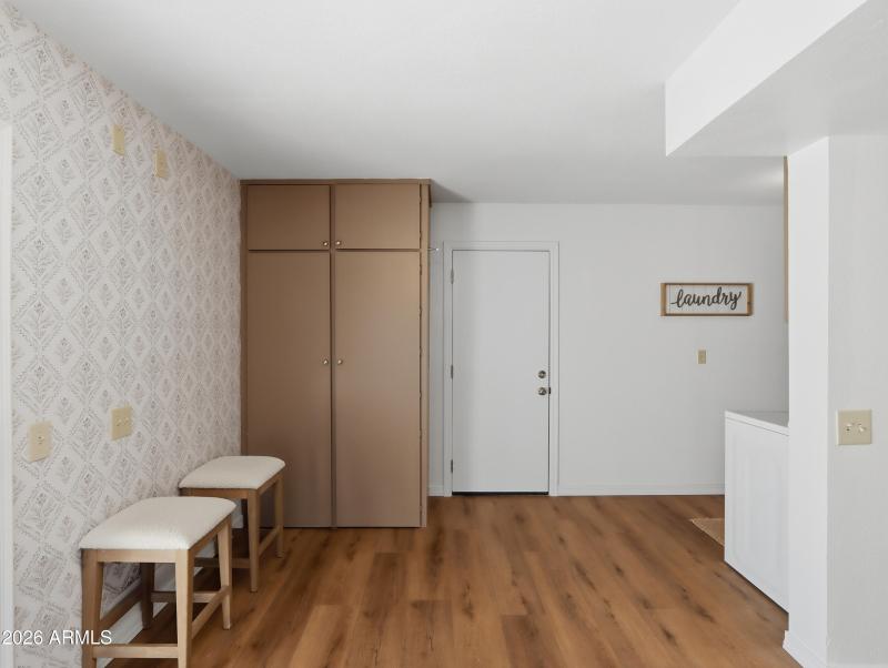 ADDITIONAL STORAGE/DINING AREA