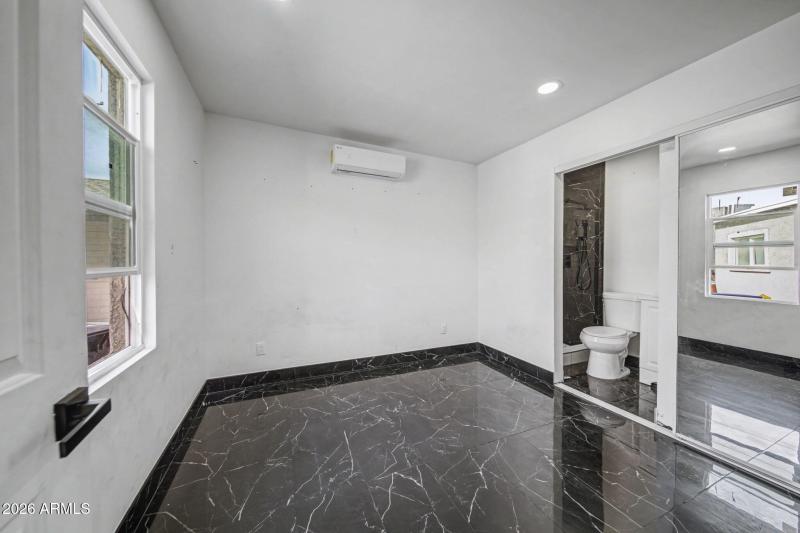 24-web-or-mls-Untitled-24