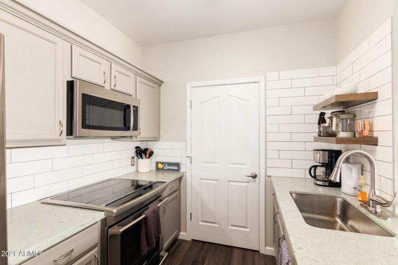 0010-Desert Foothills 11