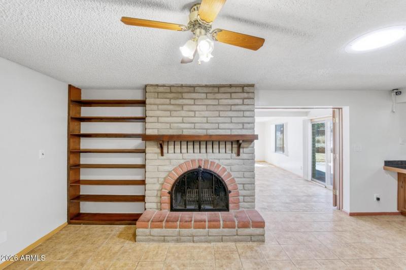 Living Room2.1 Apache