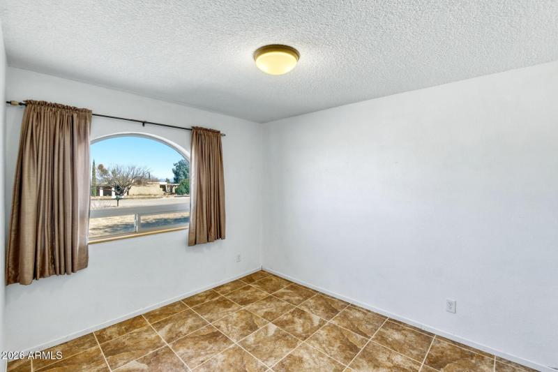 Guest Bedroom3 Apache