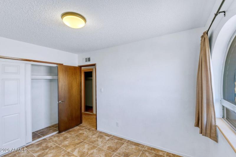 Guest Bedroom3.1 Apache