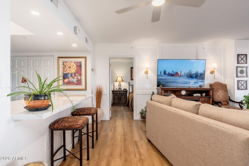 10330 W Thunderbird Blvd APT C114 - 10