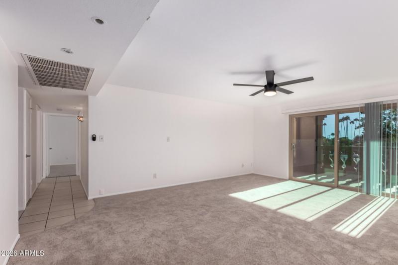 LARGE AND OPEN GREAT ROOM