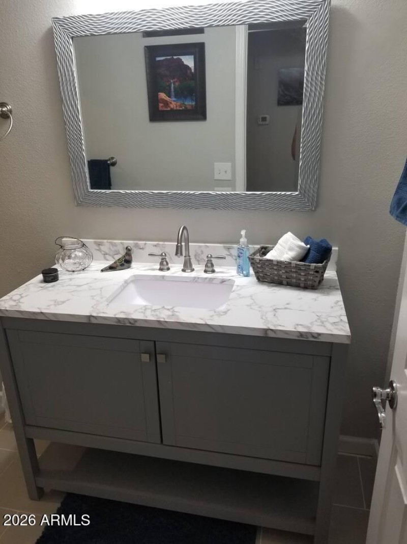 ee2b3f3c-8deb-49a6-bdb8-2bda5e0c02b5