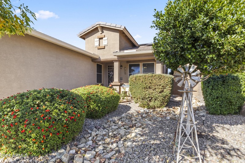 Nicely landscaped Front Yard