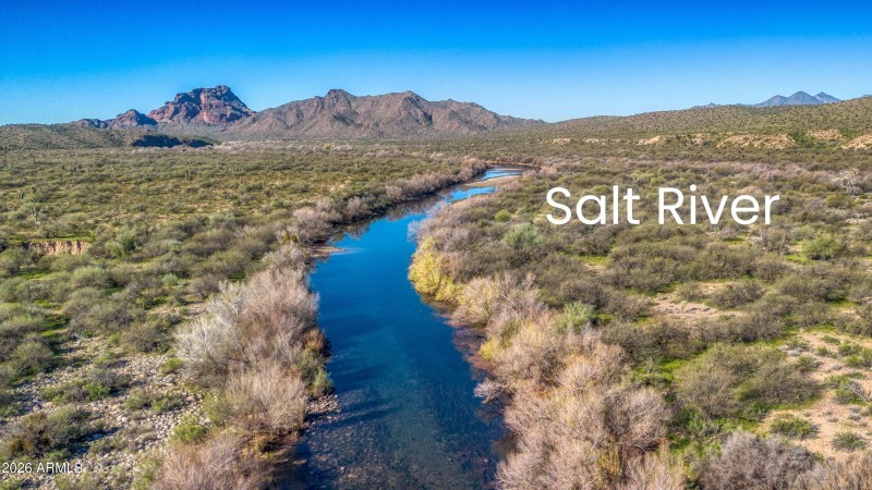 Minutes to Popular Salt River