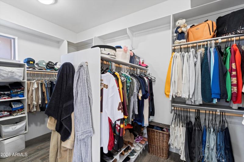 051-Large Primary Closet