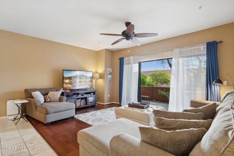 3-web-or-mls-20660-n-40th-st-1130