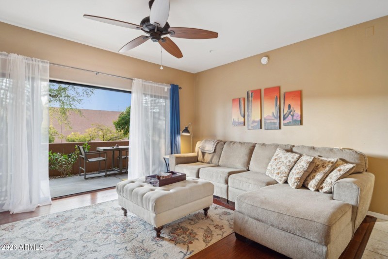 4-web-or-mls-20660-n-40th-st-1130